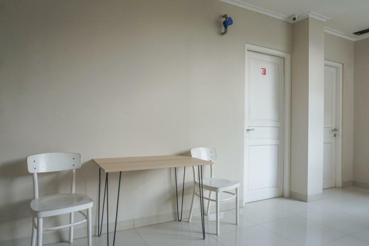 Residences By Reddoorz Near Mt Haryono - Minimum Stay 7 Days Jakarta Eksteriør bilde