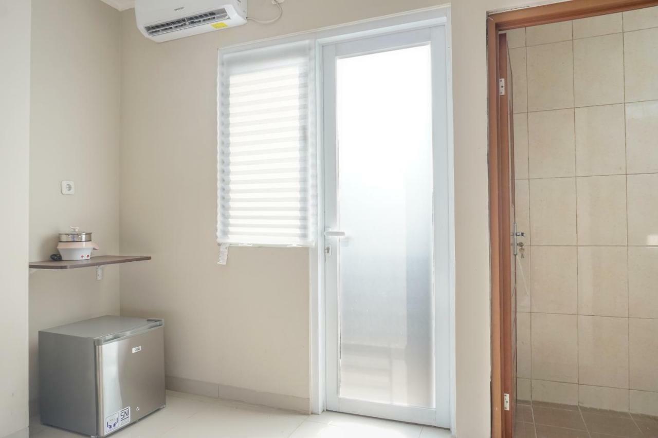Residences By Reddoorz Near Mt Haryono - Minimum Stay 7 Days Jakarta Eksteriør bilde